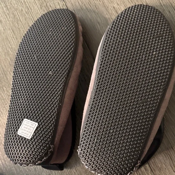 Quoddy gray suede and leather Men's Quad Cup sole slippers - Picture 3 of 4